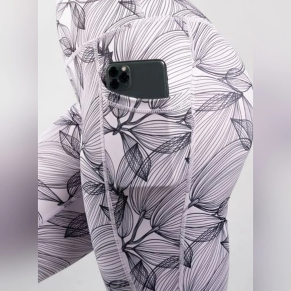 BuffBunny Collection Limitless citrus lilac leggings - Picture 14 of 15